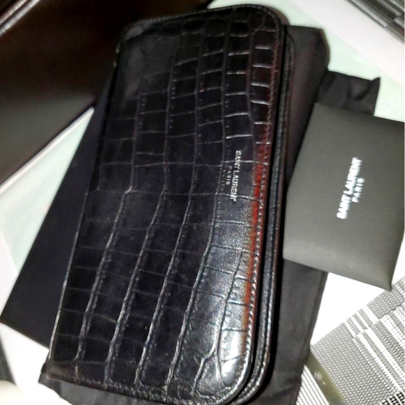 Saint Laurent Zippy Long Wallet - Picture 11 of 11
